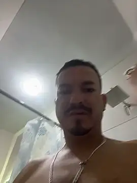 paullliliu online show from 10/10/25, 02:05