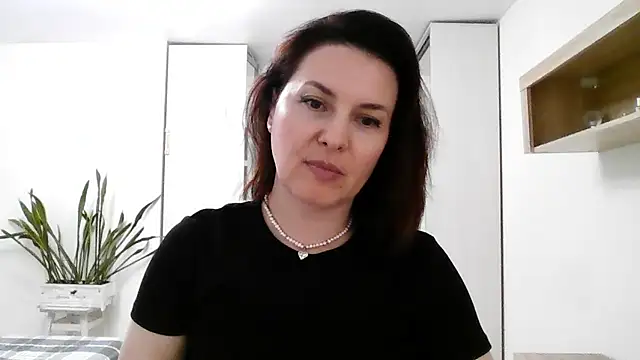 Victoria Glam online show from 10/03/25, 05:10