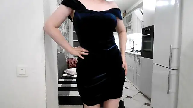 Victoria Glam online show from 11/30/25, 12:42