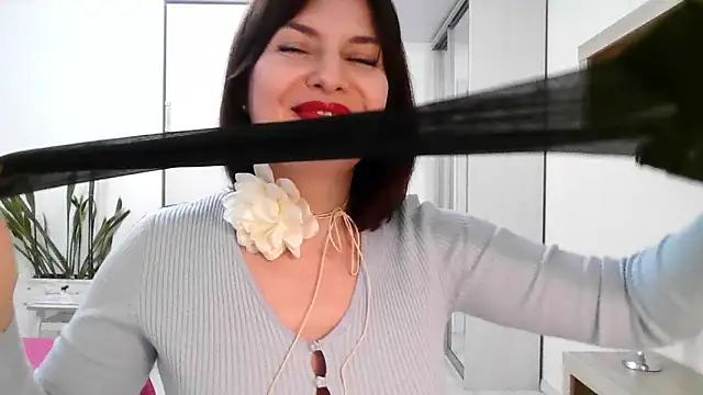 Victoria Glam online show from 03/06/26, 06:26