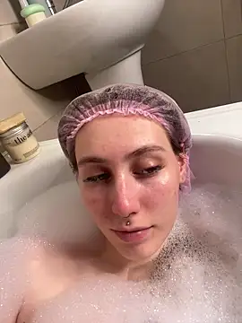 Molli Luv online show from 10/09/25, 07:56