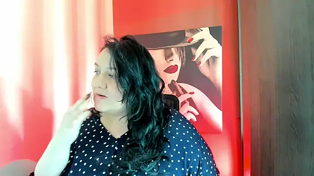 QueenOfHaze online show from 07/06/26, 08:55