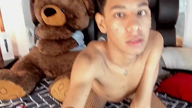 Snapshot of Amberr1 chatting on 02/08/25, 03:21 Amberr1 online show from 02/08/25, 03:21