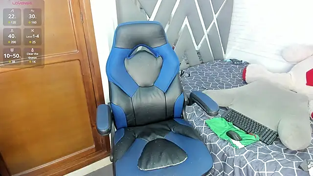 Snapshot of Amberr1 chatting on 02/09/25, 06:26 Amberr1 online show from 02/09/25, 06:26