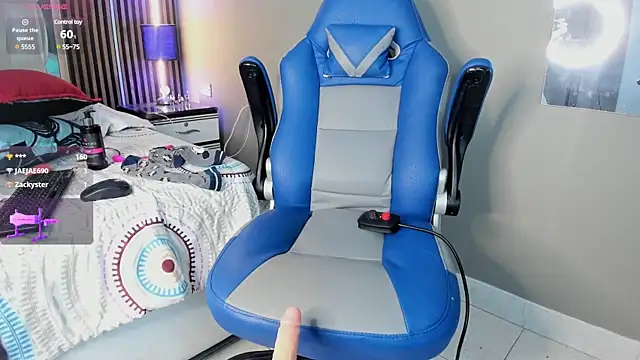 Snapshot of Amberr1 chatting on 03/09/25, 06:17 Amberr1 online show from 03/09/25, 06:17