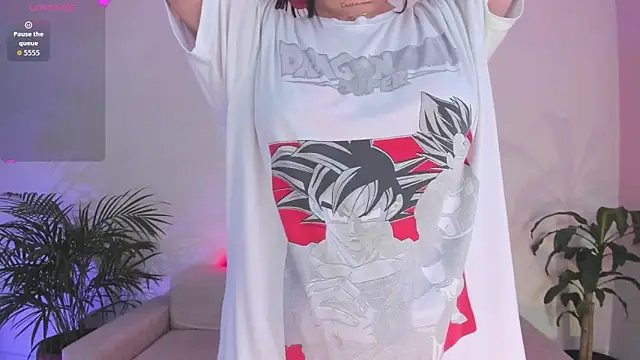 Hannah Jonhson online show from 11/25/25, 10:54