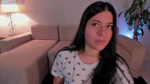 Hannah Jonhson online show from 04/25/26, 04:26