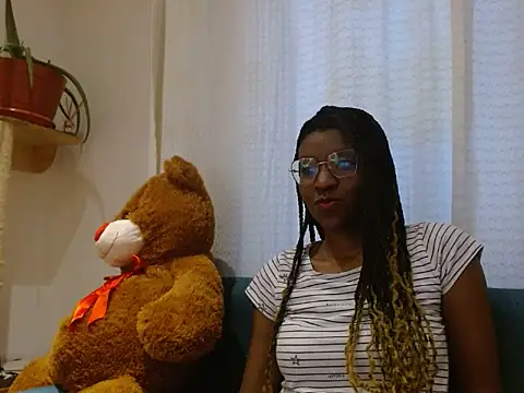 BrianaBrown1 online show from 02/13/25, 10:00