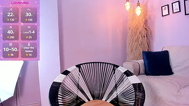 alana rossetti online show from 09/15/25, 12:38