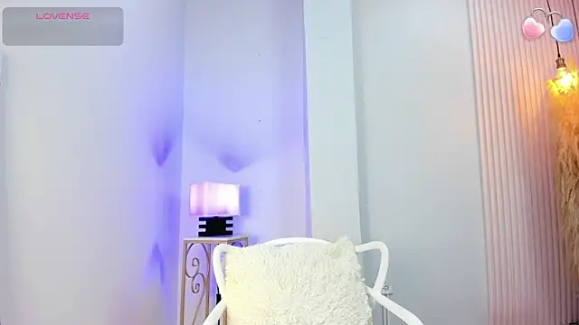 Snapshot of alana_rossetti chatting on 06/16/26, 12:08 alana rossetti online show from 06/16/26, 12:08