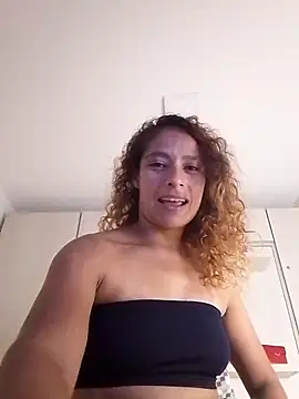 Snapshot of Zoedaniels chatting on 03/13/25, 11:49 Zoedaniels online show from 03/13/25, 11:49