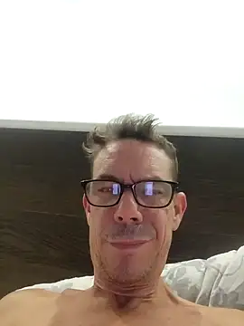 Kenhornu online show from 09/16/25, 12:44