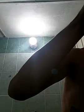 Snapshot of andresiito203 chatting on 02/18/25, 04:04 andresiito203 online show from 02/18/25, 04:04