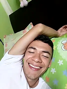 Snapshot of andresiito203 chatting on 03/12/25, 05:46 andresiito203 online show from 03/12/25, 05:46