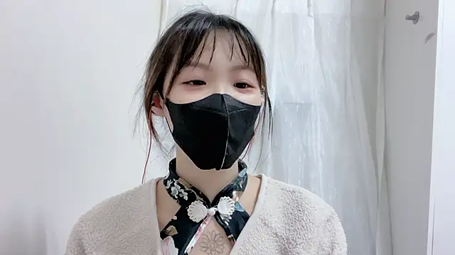 Chu1314 online show from 02/26/25, 03:41