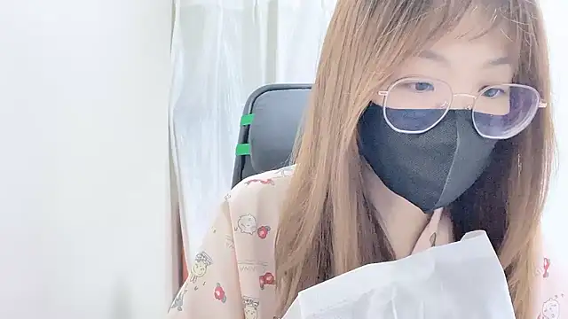 Chu1314 online show from 10/18/25, 03:35