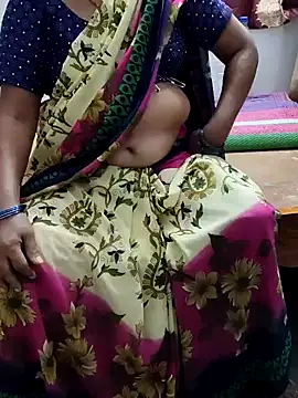 Snapshot of laxmitelugu78 chatting on 01/27/25, 06:52 laxmitelugu78 online show from 01/27/25, 06:52