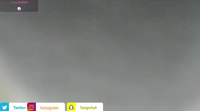 Snapshot of PRIYANKAUAE chatting on 02/15/25, 04:14 PRIYANKAUAE online show from 02/15/25, 04:14