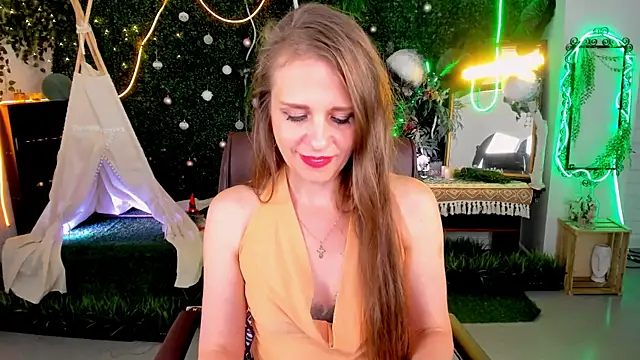 Snapshot of EmiliaBedy chatting on 05/16/26, 10:36 EmiliaBedy online show from 05/16/26, 10:36