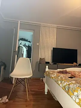 bunnythetailor online show from 02/02/25, 03:28