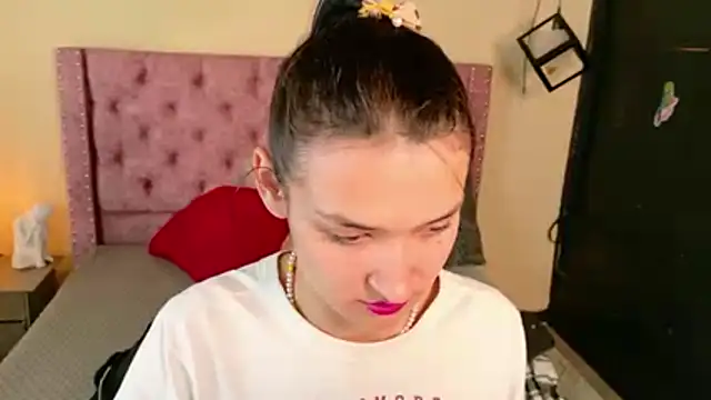 Sofii cutee online show from 02/21/26, 01:01