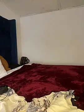 Boneca25 online show from 11/08/25, 05:51