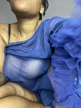 Boneca25 online show from 03/08/26, 02:54