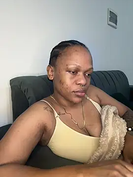 Boneca25 online show from 05/27/26, 10:18