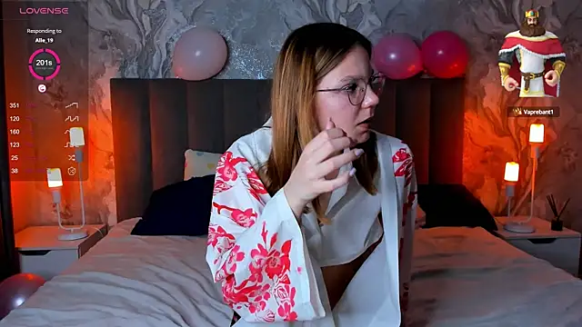 ElvinaBestwick online show from 02/15/25, 09:37