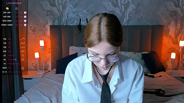 ElvinaBestwick online show from 02/23/25, 06:23