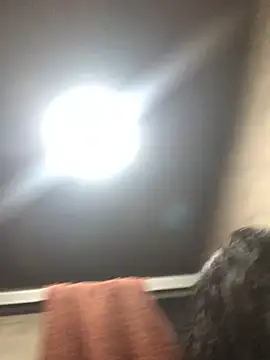 indiazinha69  online show from 12/05/25, 12:30