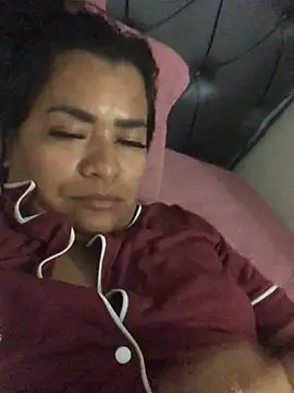 indiazinha69  online show from 03/12/26, 03:56