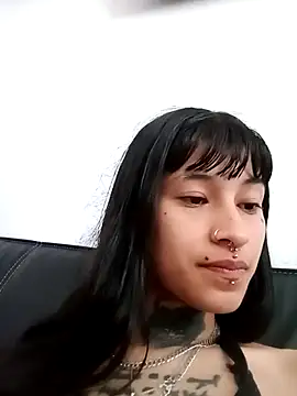 esmeralda06 online show from 10/31/25, 02:29