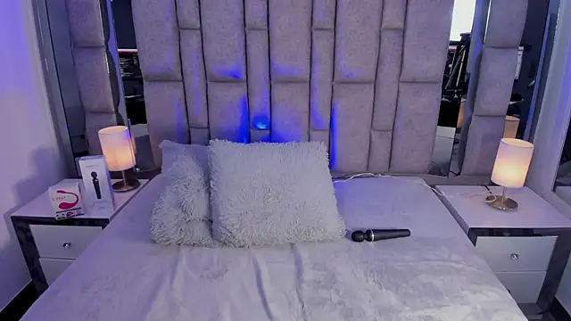 Bonet iris online show from 04/21/26, 01:42