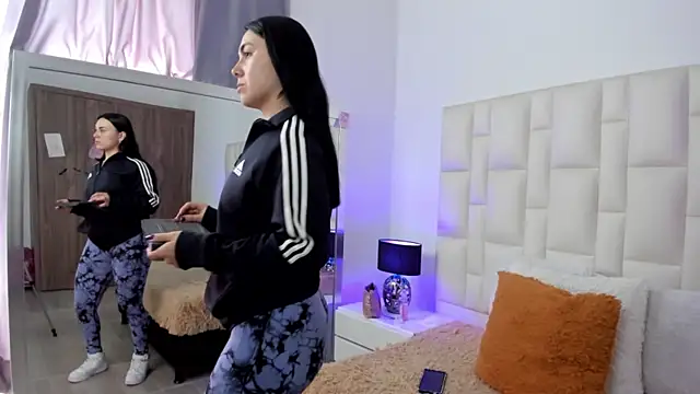 Ariana rouse online show from 01/08/26, 04:42