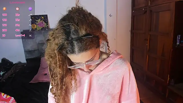 Isangel  online show from 10/03/25, 07:16