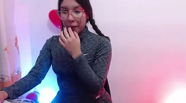 samathasexx online show from 02/26/25, 04:25