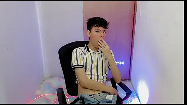 Alexxx lov online show from 02/03/25, 12:47