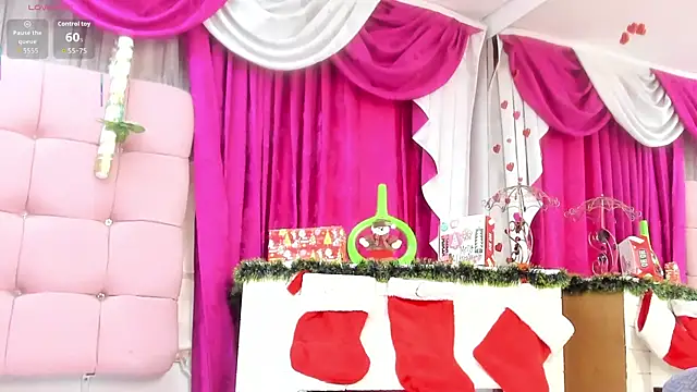 CanelaDevil  online show from 11/25/25, 09:48