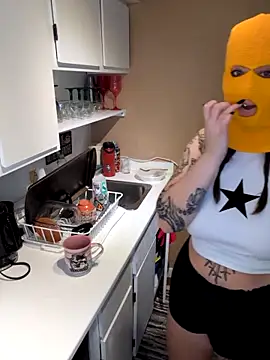 Snapshot of goblingirl888 chatting on 10/04/25, 12:19 goblingirl888 online show from 10/04/25, 12:19