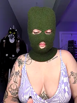 Snapshot of goblingirl888 chatting on 10/08/25, 06:11 goblingirl888 online show from 10/08/25, 06:11