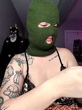 Snapshot of goblingirl888 chatting on 10/24/25, 07:16 goblingirl888 online show from 10/24/25, 07:16