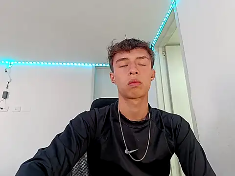 Juanmres online show from 09/27/25, 06:57