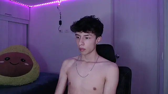 Juanmres online show from 04/12/26, 02:16