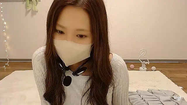 Snapshot of hinano_JP chatting on 10/12/25, 12:20 hinano JP online show from 10/12/25, 12:20