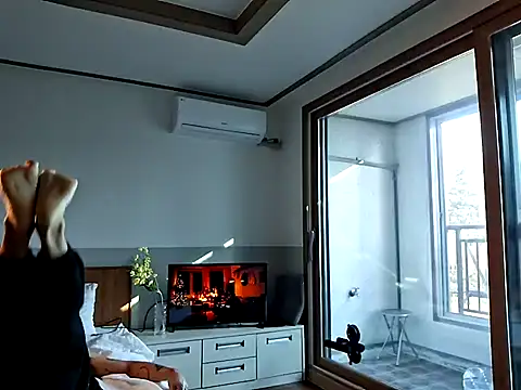 Snapshot of Doh728 chatting on 02/24/25, 07:33 Doh728 online show from 02/24/25, 07:33