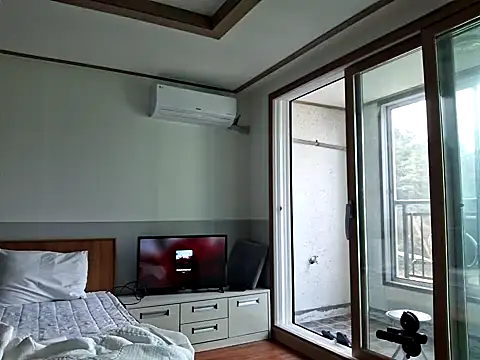 Snapshot of Doh728 chatting on 03/07/25, 11:49 Doh728 online show from 03/07/25, 11:49