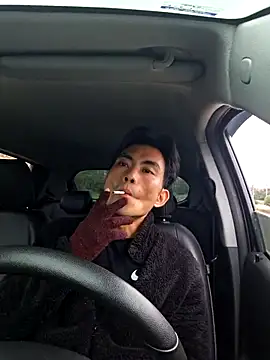 Snapshot of Doh728 chatting on 03/11/25, 03:16 Doh728 online show from 03/11/25, 03:16