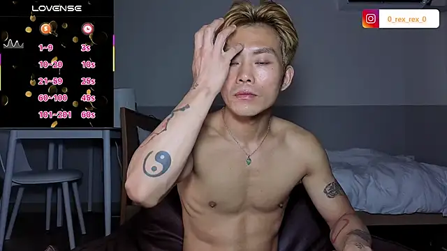 Snapshot of Doh728 chatting on 10/06/25, 11:07 Doh728 online show from 10/06/25, 11:07