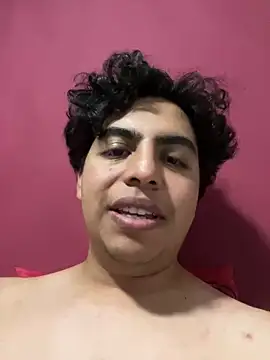 Snapshot of FantasiosoAntony chatting on 02/02/25, 09:40 FantasiosoAntony online show from 02/02/25, 09:40